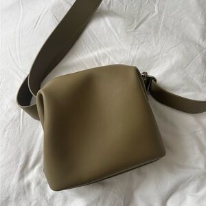 OSOI Brot mini bag in khaki